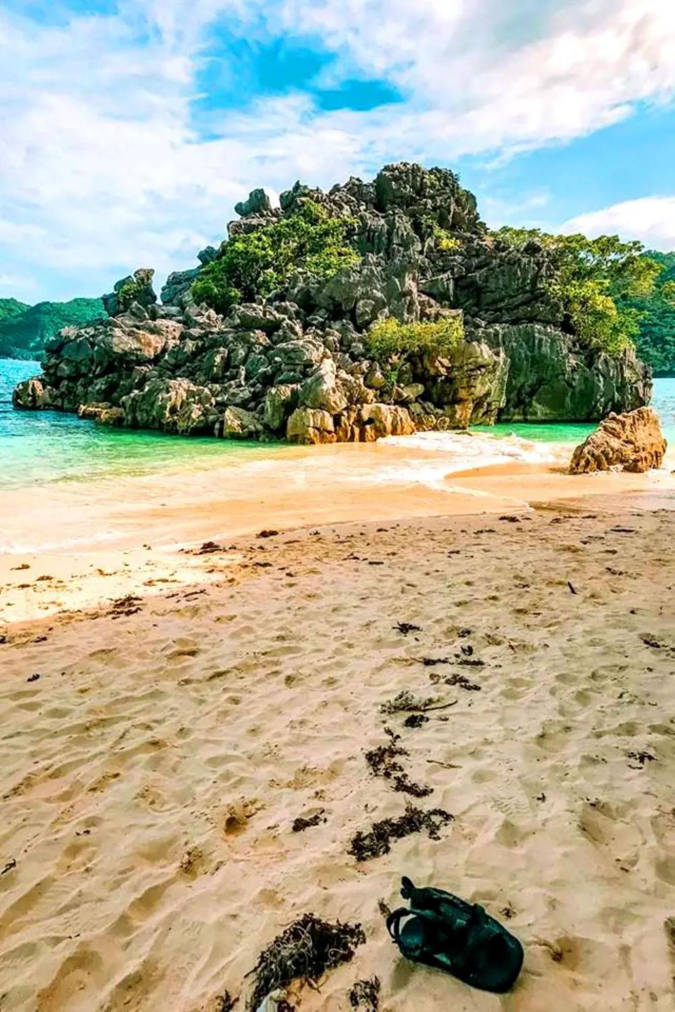 Reddoorz Near Colgante Bridge Naga City Exteriör bild
